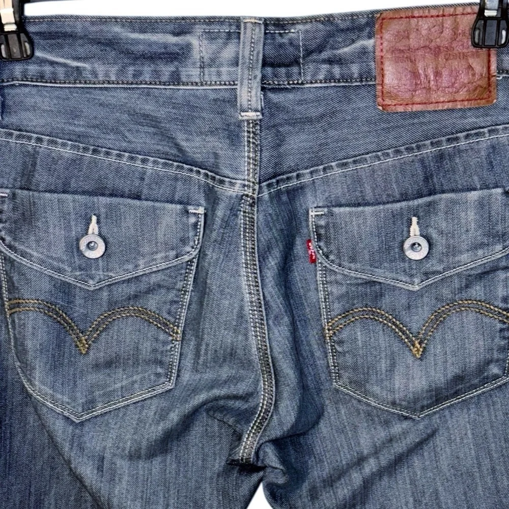 Levi’s 514 Medium Wash Slim Straight Blue Jeans Size 31 x 30